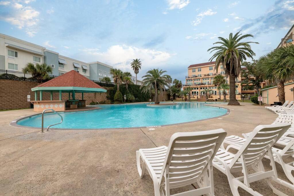 Baca Beach Escape I - 3 Pools - Pet Friendly Galveston Exterior photo