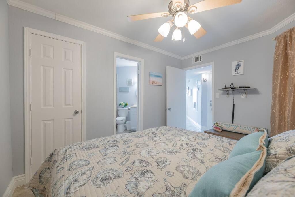 Baca Beach Escape I - 3 Pools - Pet Friendly Galveston Exterior photo