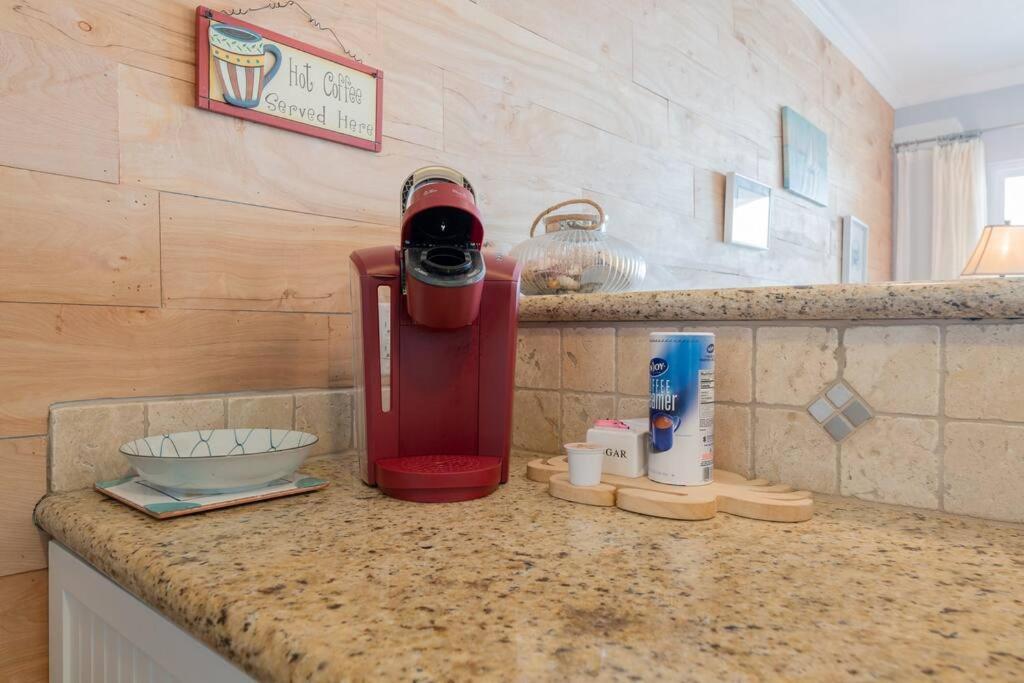 Baca Beach Escape I - 3 Pools - Pet Friendly Galveston Exterior photo
